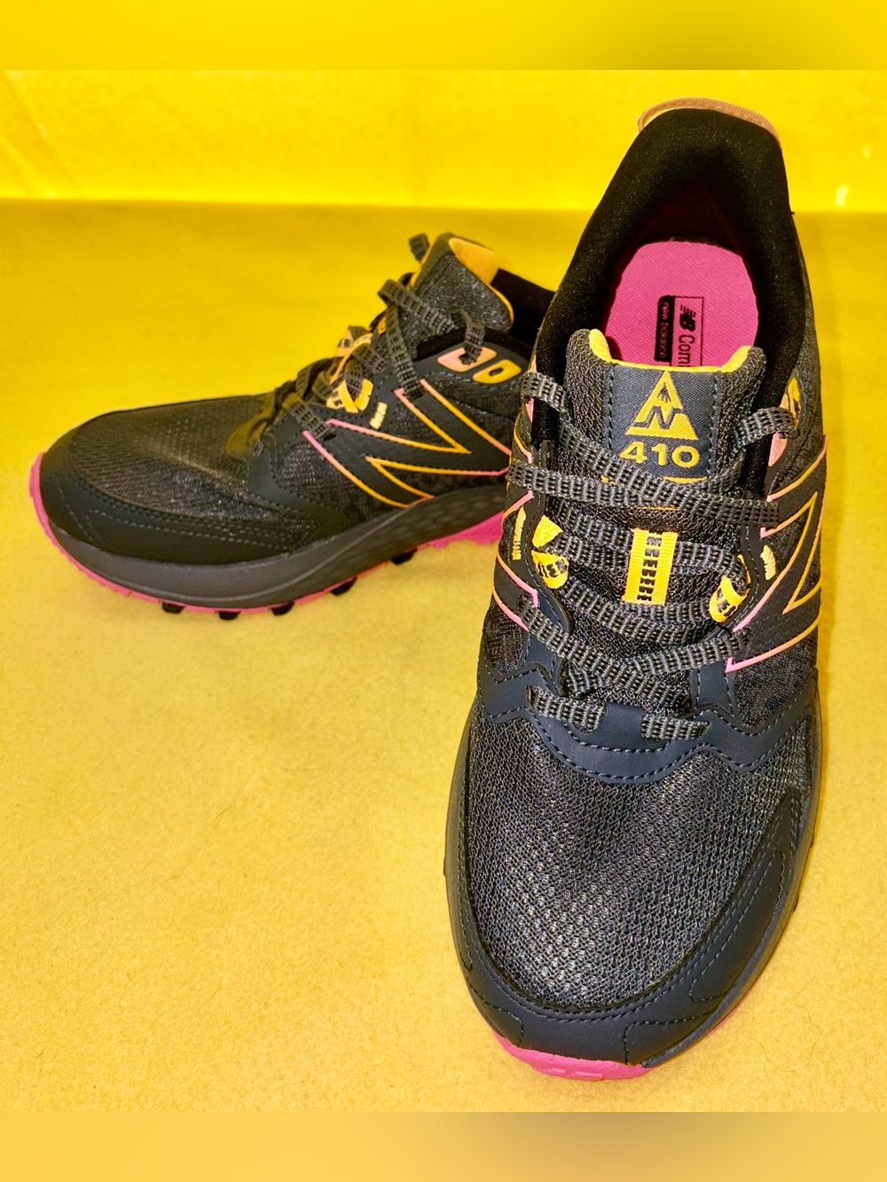 New Balance 410v7 Women's Trail Running Shoes - Size 8 Gray Pink WT410CG7